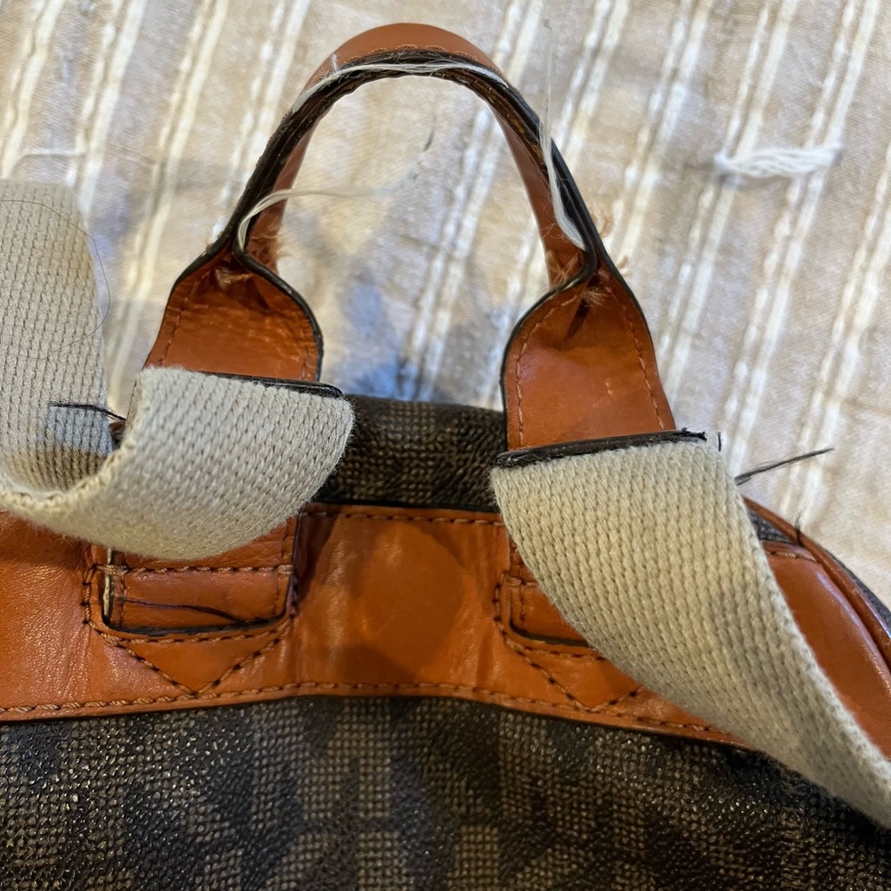 3 Michael kors bags tote and crossbody - Picture 5 of 8
